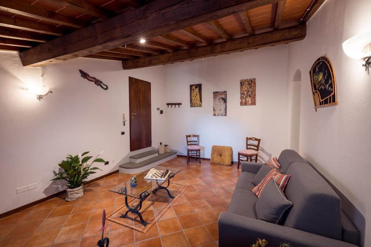Tognazzi Casa Vacanze - Casa Vico Zambra Экстерьер фото